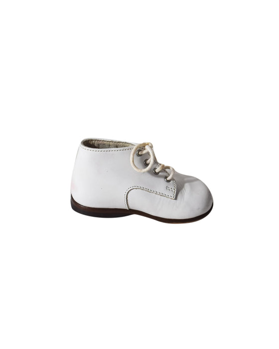 A White Dress Shoes from Little Mary in size  for neutral. (Front View)