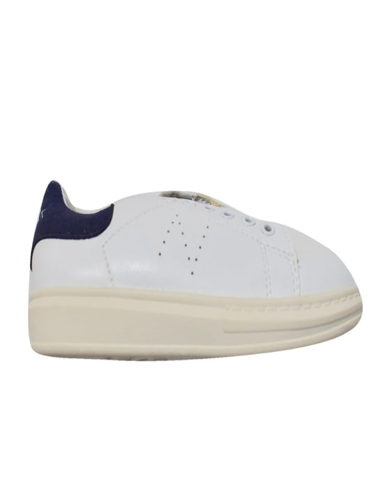 A White Sneakers from Nik & Nik in size 5T for boy. (Front View)
