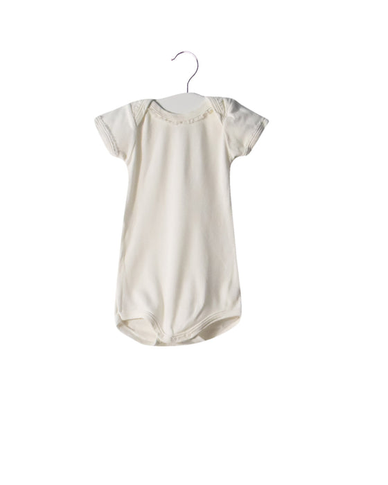 A White Short Sleeve Bodysuits from Petit Bateau in size 3-6M for girl. (Front View)