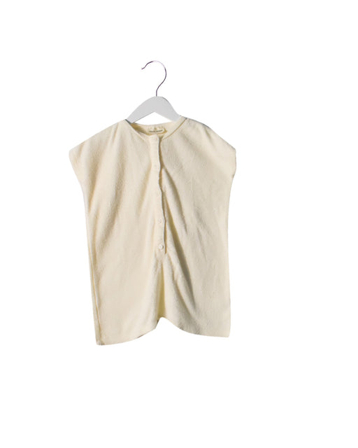 A Ivory Sleeveless Rompers from Zulu & Zephyr in size 2T for girl. (Front View)