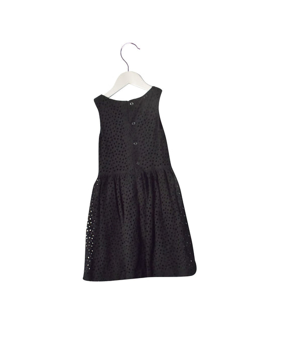 A Black Sleeveless Dresses from Yasmeen et Alex in size 3T for girl. (Back View)