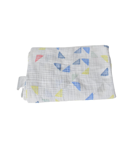 A White Swaddles from Aden & Anais in size O/S for boy. (Front View)