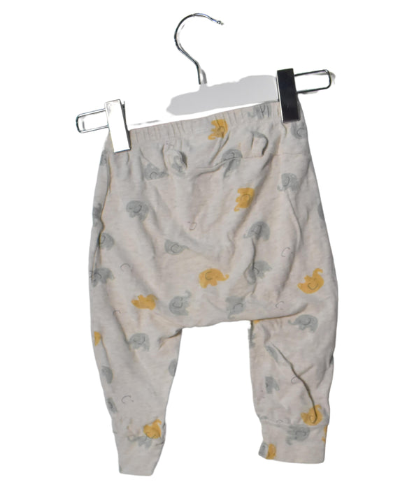 A Grey Leggings from Seed in size 3-6M for girl. (Back View)