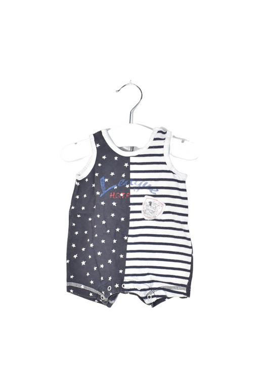 A White Sleeveless Rompers from 3Pommes in size 0-3M for boy. (Front View)