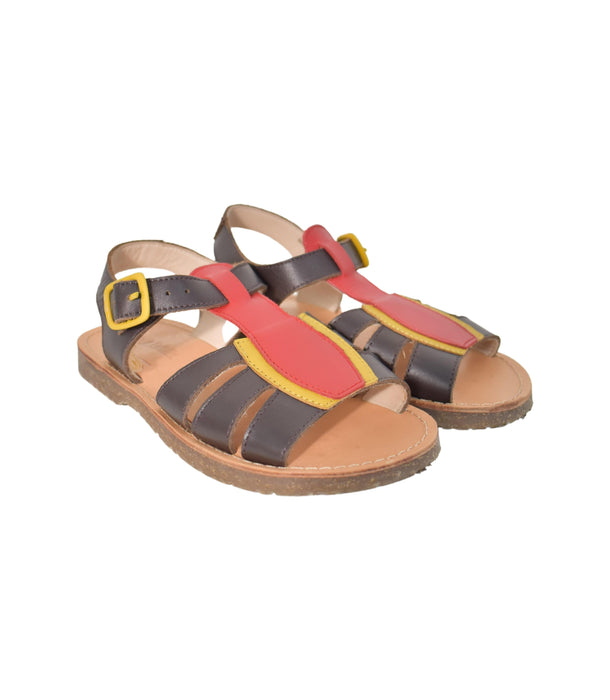 A Brown Sandals from We A Family in size 5T for girl. (Back View)