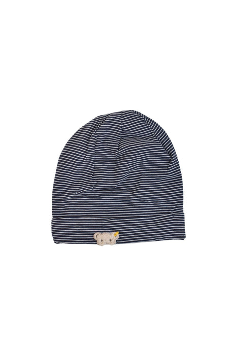 A Black Beanies from Steiff in size O/S for neutral. (Front View)