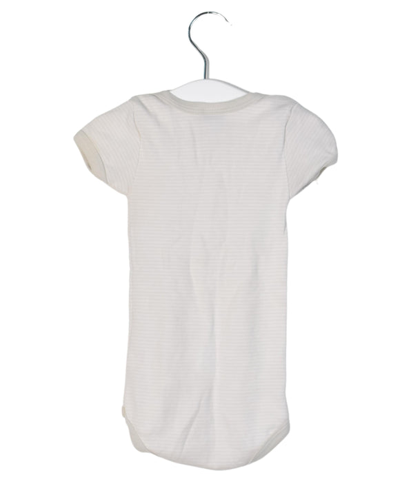 A Grey Short Sleeve Bodysuits from Petit Bateau in size 6-12M for neutral. (Front View)