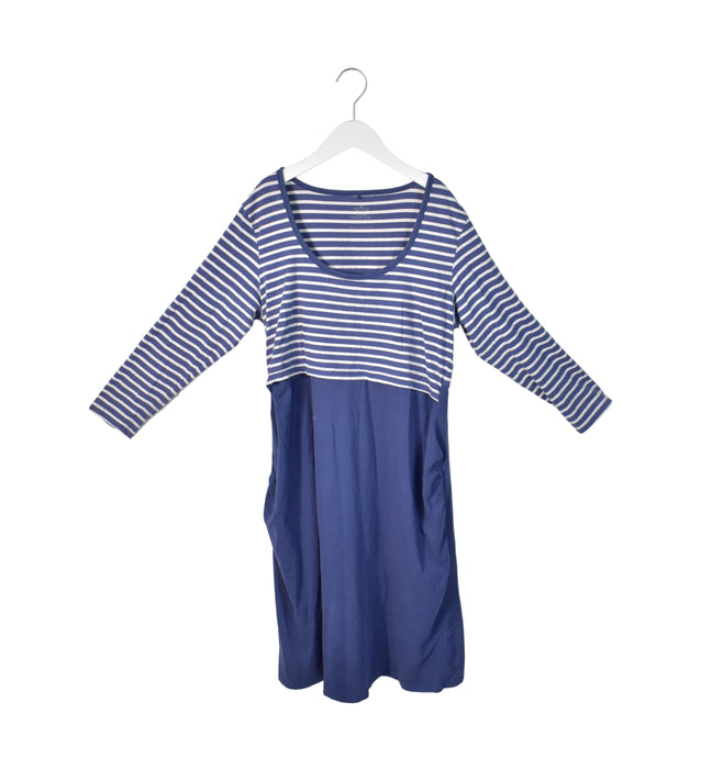 A Multicolour Long Sleeve Dresses from Spring in size L for maternity. (Front View)