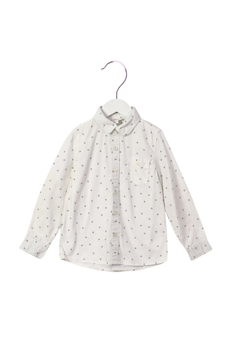 A White Shirts from Seed in size 6T for boy. (Front View)