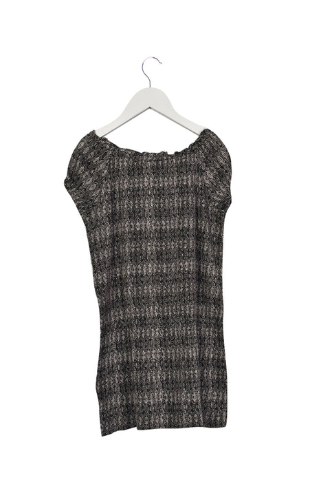 A Grey Short Sleeve Dresses from Bonpoint in size 6T for girl. (Front View)