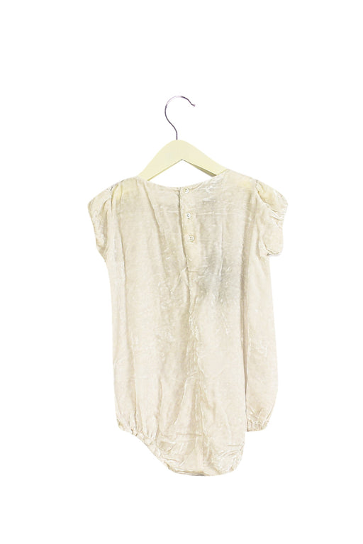 A Silver Short Sleeve Bodysuits from Velveteen in size 2T for girl. (Front View)