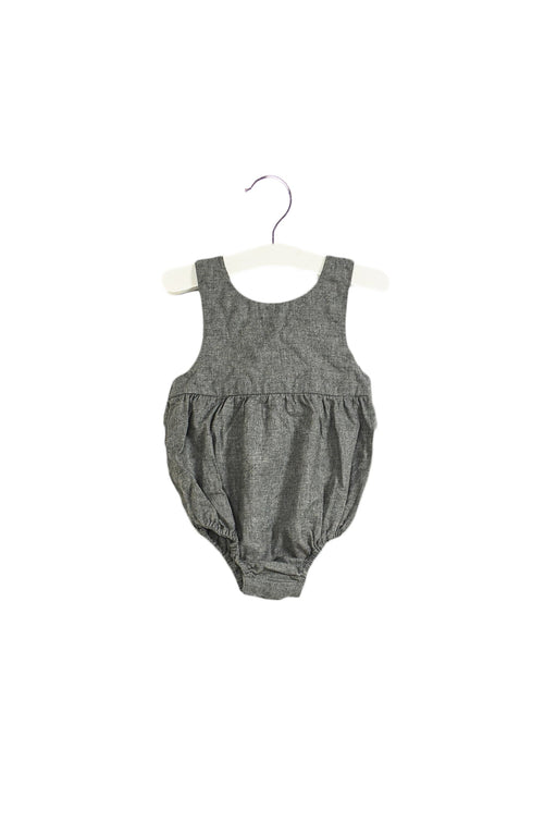 A Grey Rompers from Jacadi in size 0-3M for boy. (Front View)