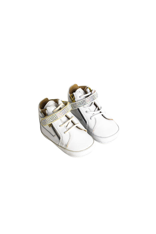 A White Sneakers from Giuseppe Zanotti in size 3-6M for girl. (Front View)
