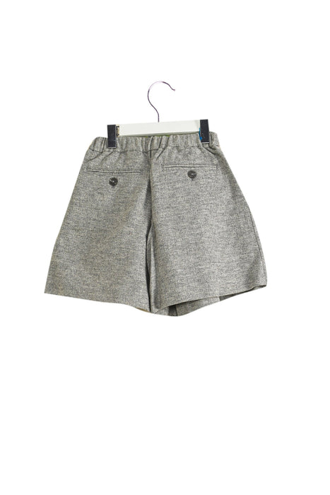 A Grey Shorts from Nicholas & Bears in size 4T for girl. (Front View)