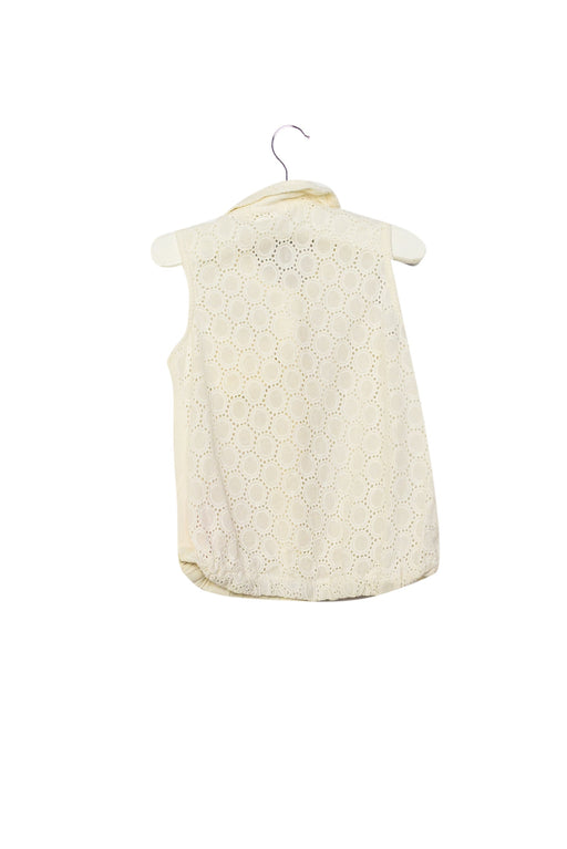 A White Sleeveless Tops from Nicholas & Bears in size 2T for girl. (Front View)