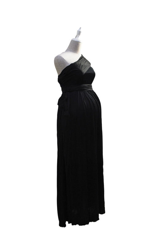 A Black Sleeveless Dresses from Isabella Oliver in size XS for maternity. (Front View)