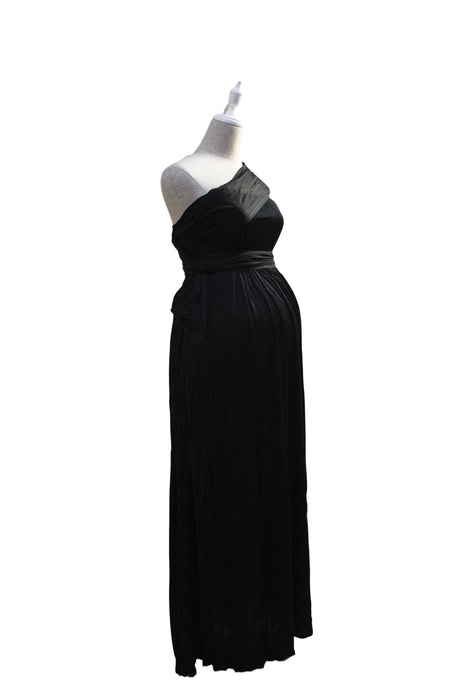 A Black Sleeveless Dresses from Isabella Oliver in size XS for maternity. (Back View)