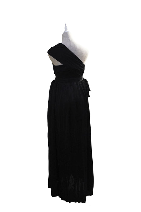 A Black Sleeveless Dresses from Isabella Oliver in size XS for maternity. (Front View)