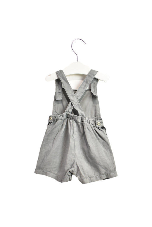 A Grey Overall Shorts from Il Gufo in size 6-12M for boy. (Front View)