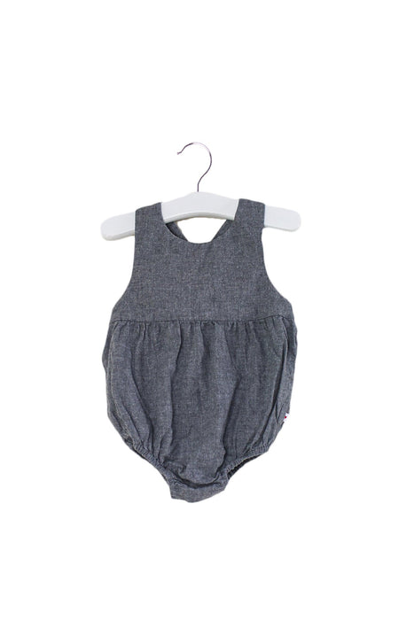 A Grey Rompers from Jacadi in size 3-6M for girl. (Front View)