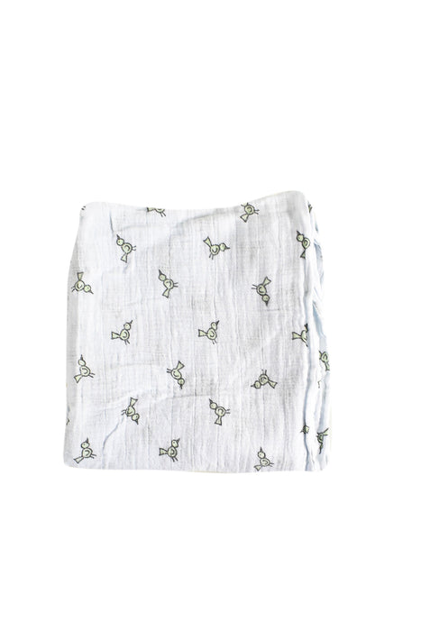 A White Swaddles from Aden & Anais in size O/S for neutral. (Front View)