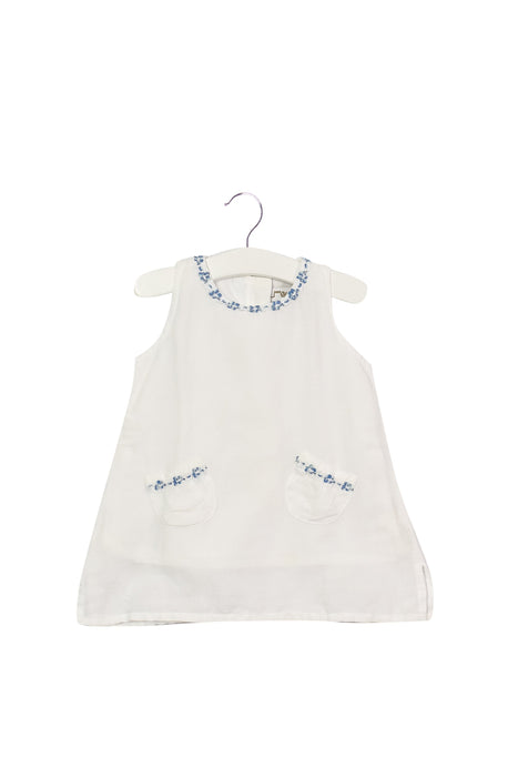 A White Sleeveless Dresses from Chateau de Sable in size 6-12M for girl. (Back View)