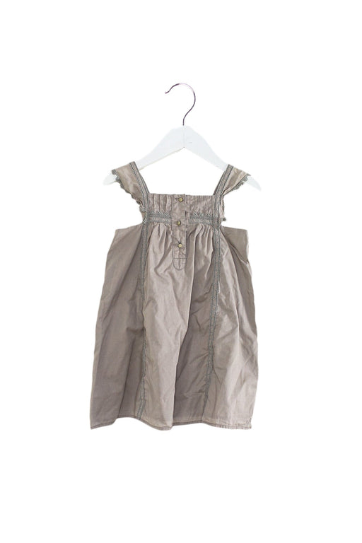 A Grey Sleeveless Dresses from Chloe in size 2T for girl. (Front View)