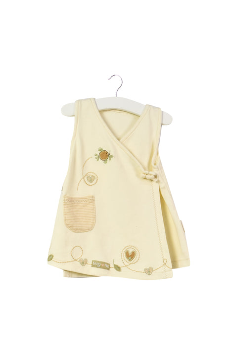 A Beige Sleeveless Dresses from Natures Purest in size 3-6M for girl. (Back View)
