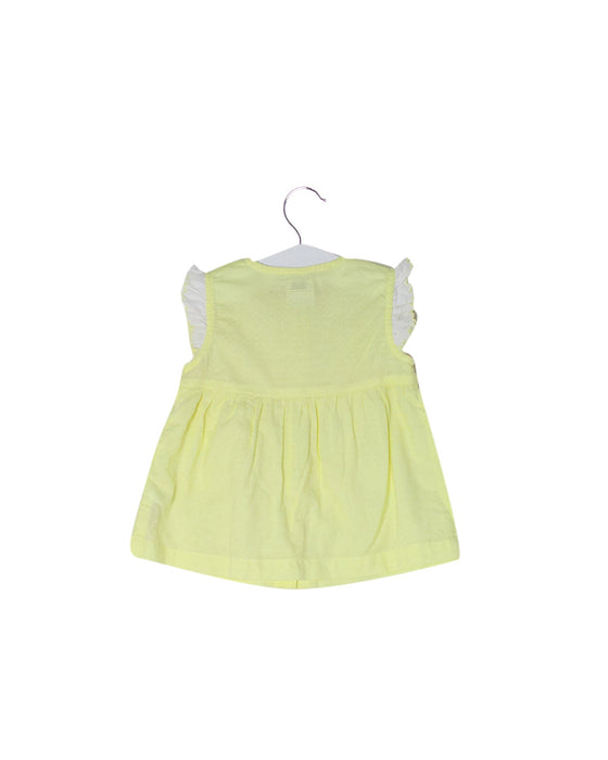 A Yellow Short Sleeve Dresses from Mamas & Papas in size 6-12M for girl. (Back View)