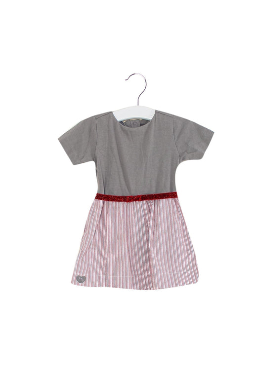 A Grey Short Sleeve Dresses from Château de Sable in size 6-12M for girl. (Front View)