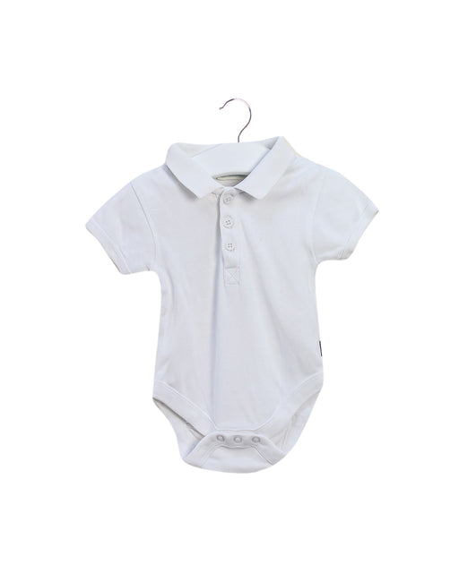 A White Short Sleeve Bodysuits from Jojo Maman Bébé in size 3-6M for boy. (Front View)