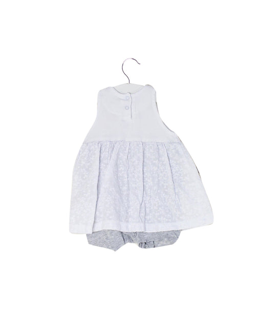 A White Sleeveless Rompers from bellybutton in size 0-3M for girl. (Front View)