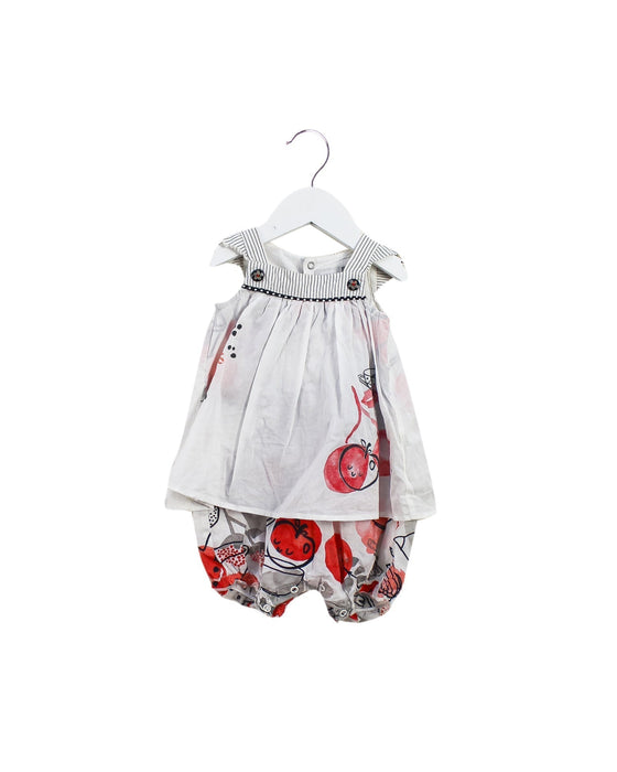 A White Sleeveless Rompers from Catimini in size 3-6M for girl. (Front View)