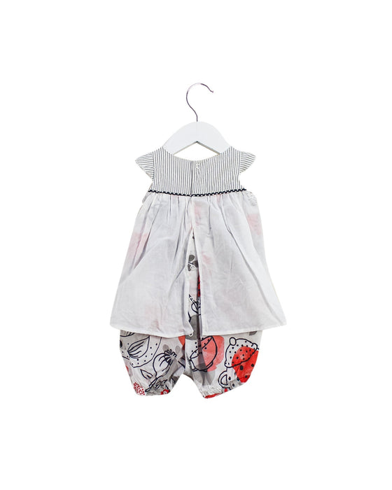 A White Sleeveless Rompers from Catimini in size 3-6M for girl. (Back View)