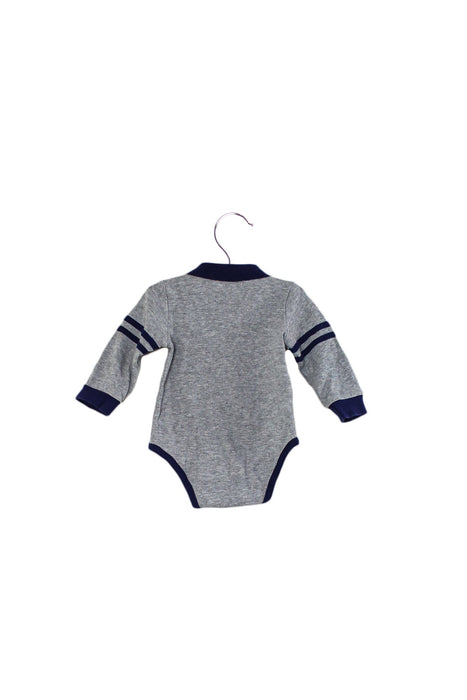 A Grey Long Sleeve Bodysuits from CIGOGNE Bébé in size 6-12M for neutral. (Back View)