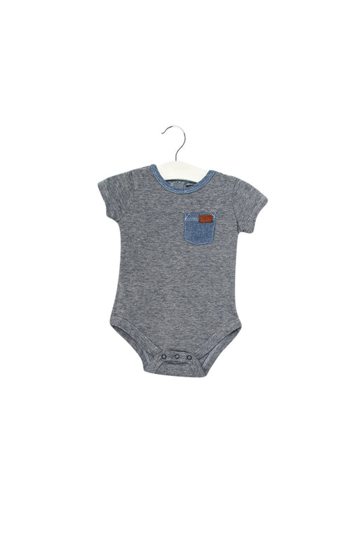A Navy Short Sleeve Bodysuits from 7 For All Mankind in size 3-6M for boy. (Front View)