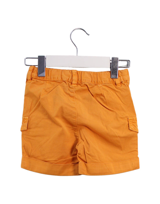 A Orange Shorts from Il Gufo in size 6-12M for boy. (Back View)