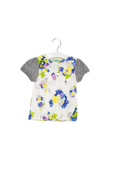 A White Short Sleeve T Shirts from Hakka in size 4T for girl. (Back View)