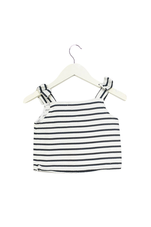 A White Sleeveless Tops from Gingersnaps in size 4T for girl. (Front View)
