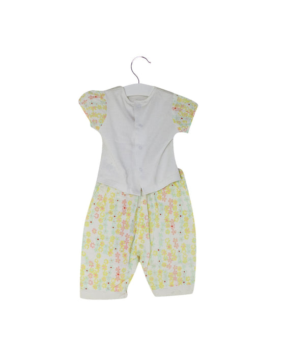 A Yellow Casual Pants from ELLE in size 0-3M for girl. (Back View)