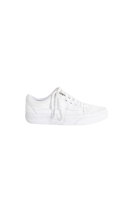 A White Sneakers from Vans in size 9Y for neutral. (Back View)