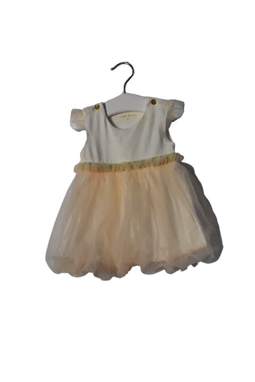 A White Short Sleeve Dresses from Le Petit Society in size 3-6M for girl. (Front View)