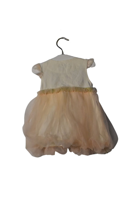 A White Short Sleeve Dresses from Le Petit Society in size 3-6M for girl. (Back View)