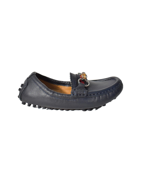 A Navy Loafers & Moccasins from Gucci in size 4T for boy. (Front View)