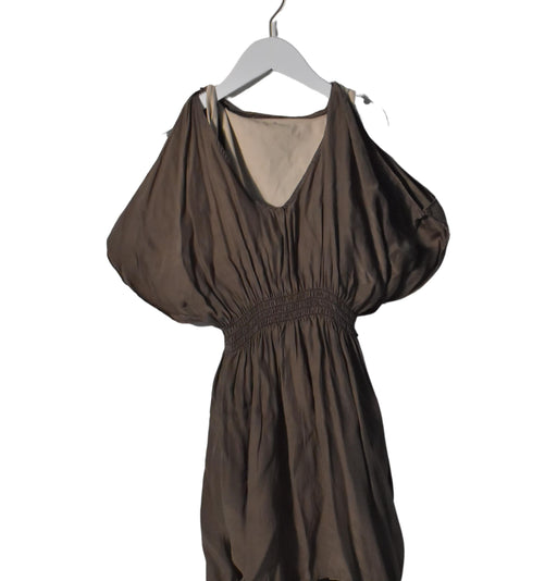 A Brown Short Sleeve Tops from Mothers en Vogue in size XS for maternity. (Front View)