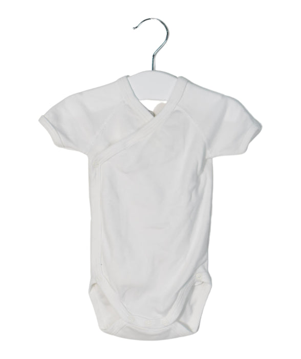 A White Short Sleeve Bodysuits from Petit Bateau in size 3-6M for neutral. (Front View)