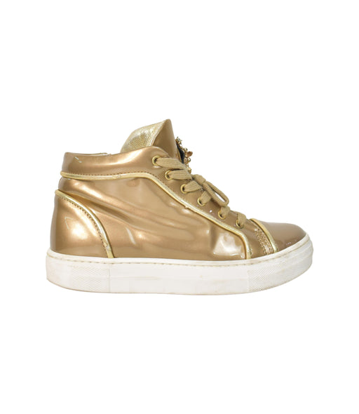 A Gold Sneakers from Quis Quis in size 7Y for neutral. (Front View)