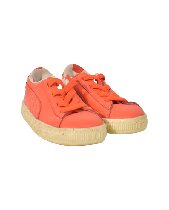 A Orange Sneakers from Puma in size 3T for neutral. (Back View)