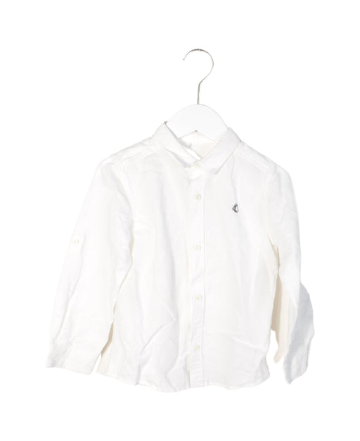 A White Shirts from Petit Bateau in size 4T for boy. (Front View)