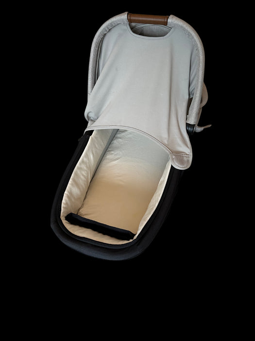 Nuna Triv Carry Cot O/S (Up to 9KG)